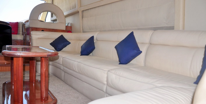 2 Hour private yacht trip