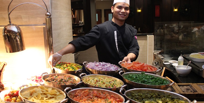 Paradiso Friday international buffet For AED 49 at Crowne Plaza Hotel