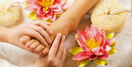 Foot Reflexology with Foot Scrub